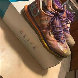 EYBL KD 6